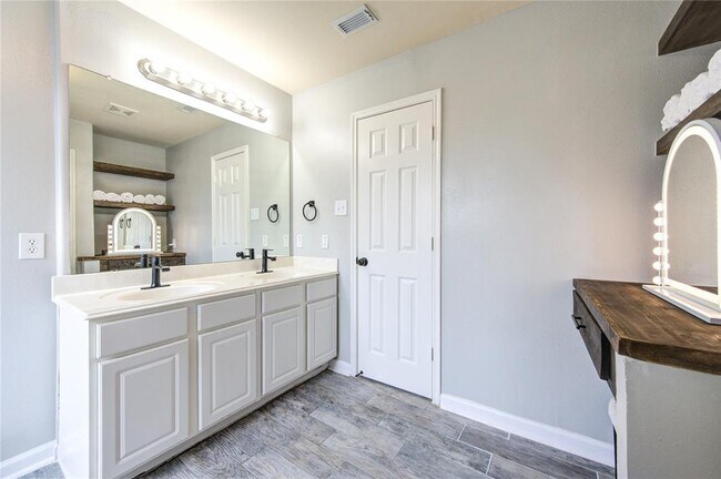 Building Photo - 21811 Blossom Grove Ln