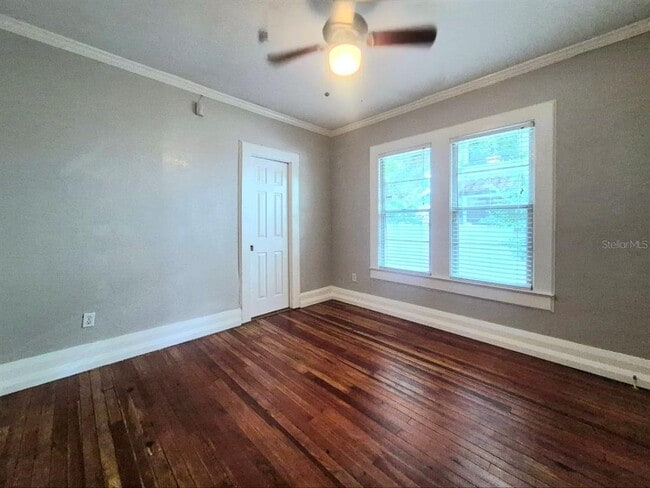 Building Photo - 314 E Park Ave