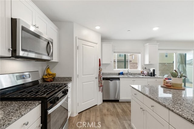 Building Photo - 30907 Challenger Ct