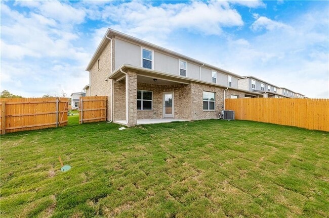 Building Photo - 1801 Bonham Ln