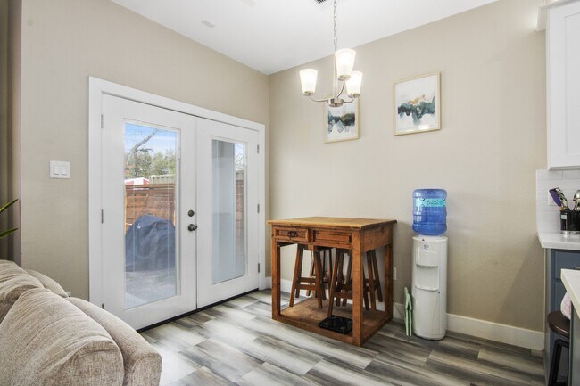 Building Photo - 5417 Texas St