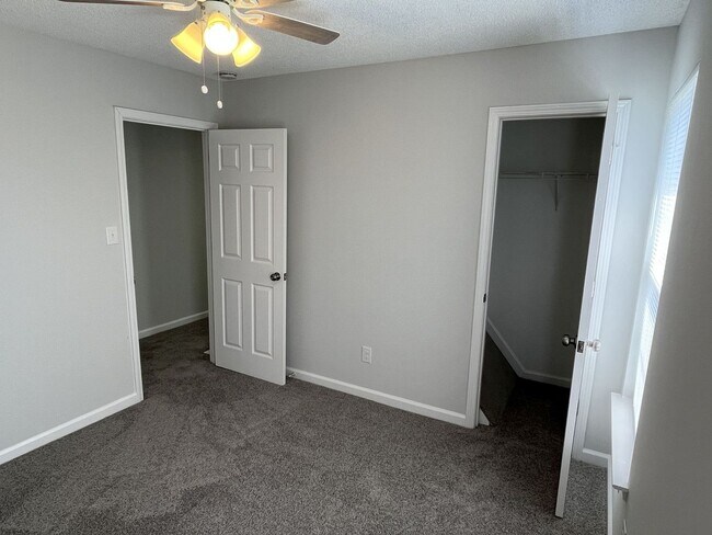 Building Photo - COMING SOON!!!  Updated 4 Bed Home in North Charlotte