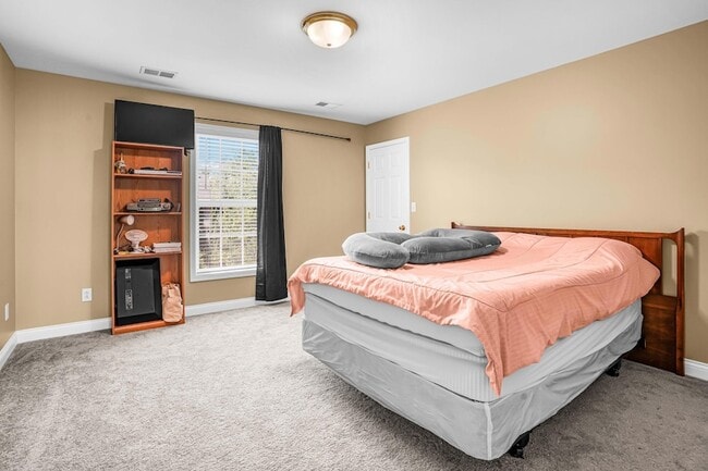 Building Photo - 4317 Saron Dr