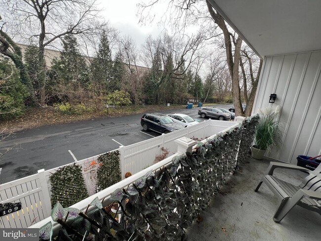 Building Photo - 46 Township Line Rd