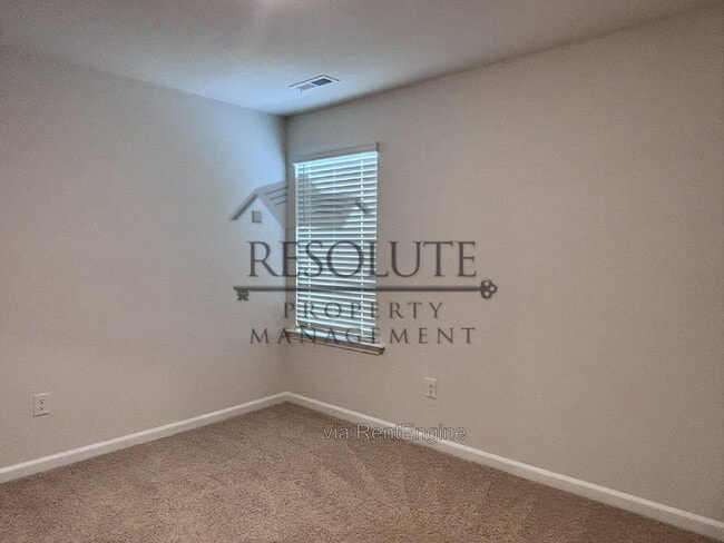 Building Photo - 8550 Beckett Chase Wy
