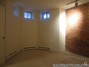 Building Photo - 30 St Germain St