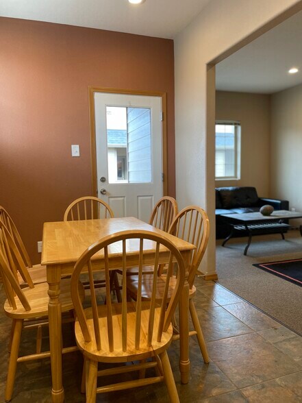 Building Photo - 1845 NW Polk Ave