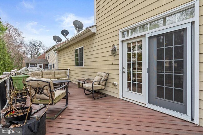 Building Photo - 4561 Rona Pl