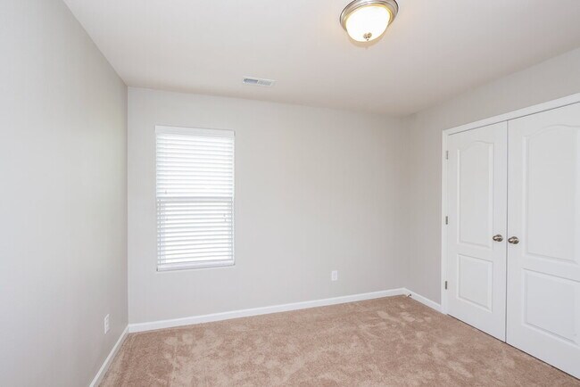 Building Photo - 1108 Black Diamond Dr