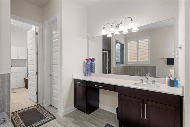 Building Photo - 9033 Rattlesnake Trail