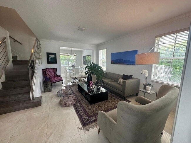 Building Photo - 1063 Sunflower Cir