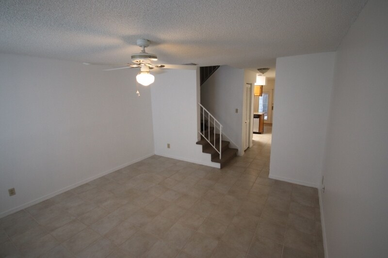 Building Photo - 11355 Stratton Park Dr