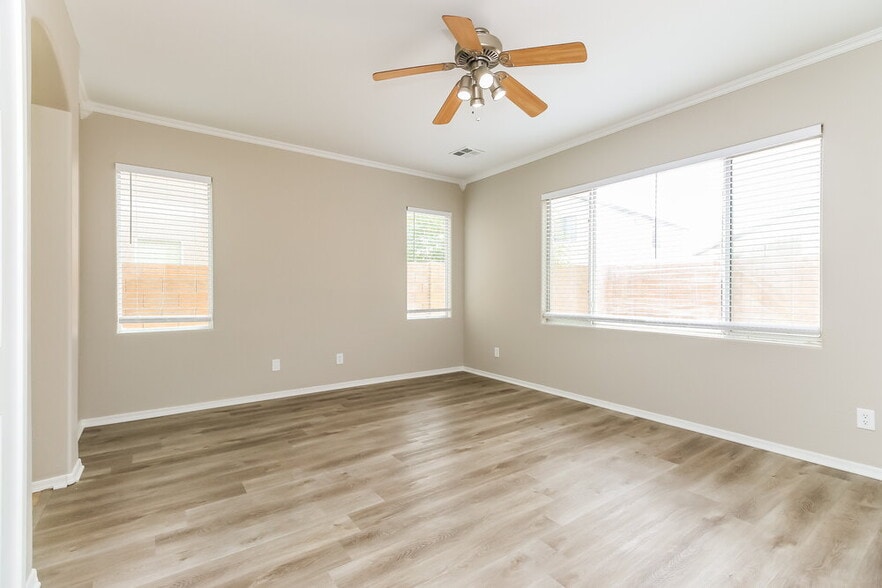 Building Photo - 3369 W Yellow Peak Dr