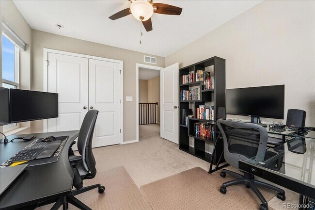Building Photo - 4827 Mt Shavano St