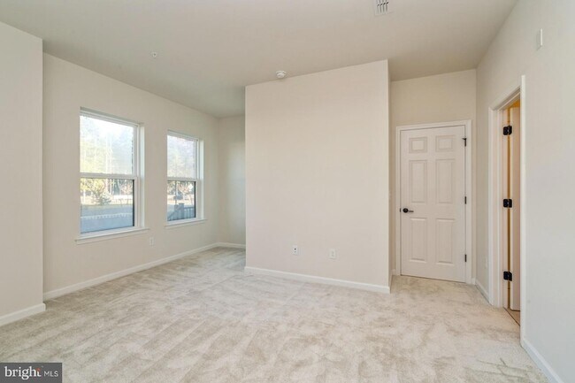 Building Photo - 103 Vaughn Dr Ext