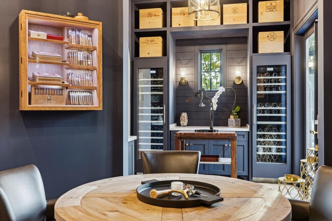 Building Photo - 20 Lacewood Ln