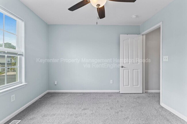 Building Photo - 312 Pebble Creek Dr