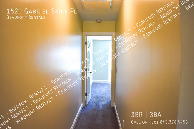 Building Photo - 1520 Gabriel Snipe Pl