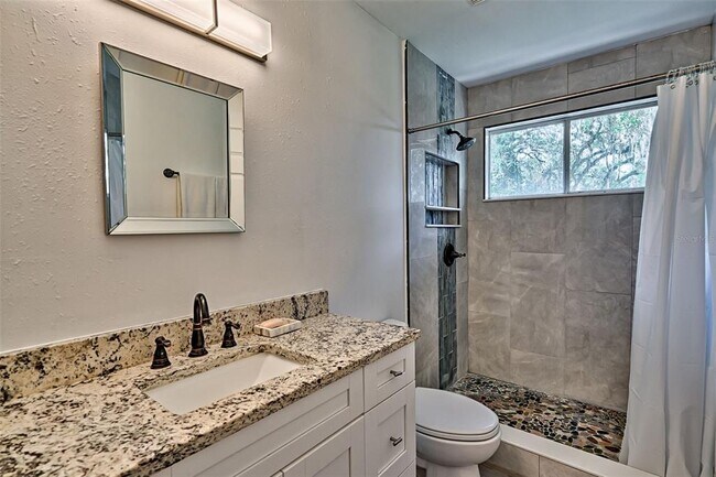 Building Photo - 6505 SW 135 Pl