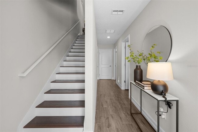 Building Photo - 5351 Bridge St