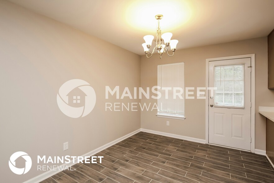 Building Photo - 6885 Bannister Park Ln