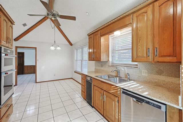 Building Photo - 7748 Incline Terrace