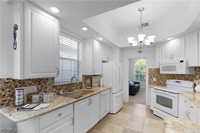 Building Photo - 7983 Valentina Ct