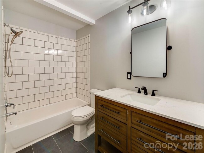 Building Photo - 1100 Pegram St