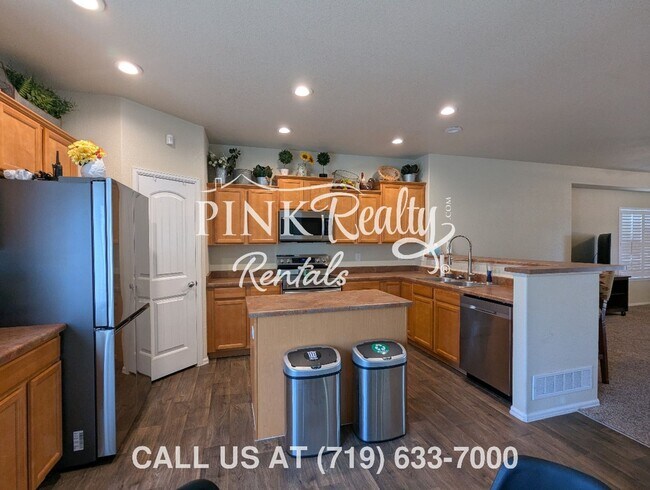 Building Photo - 10167 Roughshod Pt