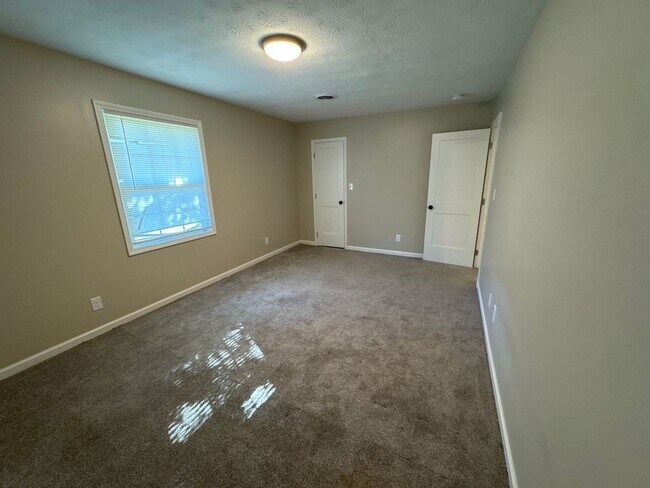 Building Photo - 11472 US HWY 62