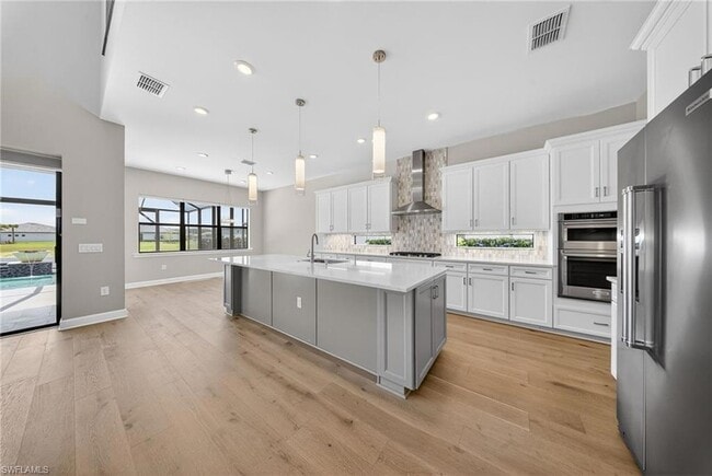 Building Photo - 20060 Hartford Blvd