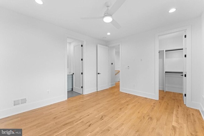 Building Photo - 608 Walker Rd