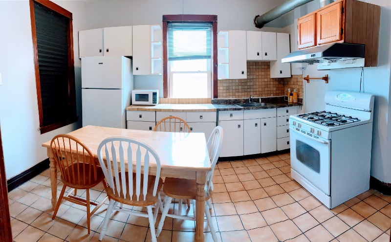 Building Photo - 3325 S Emerald Ave