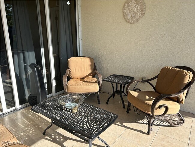 Building Photo - 1390 Tiffany Ln