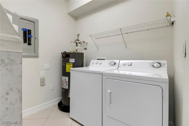 Building Photo - 7842 Regal Heron Cir