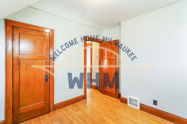 Building Photo - 3021 N 61st St