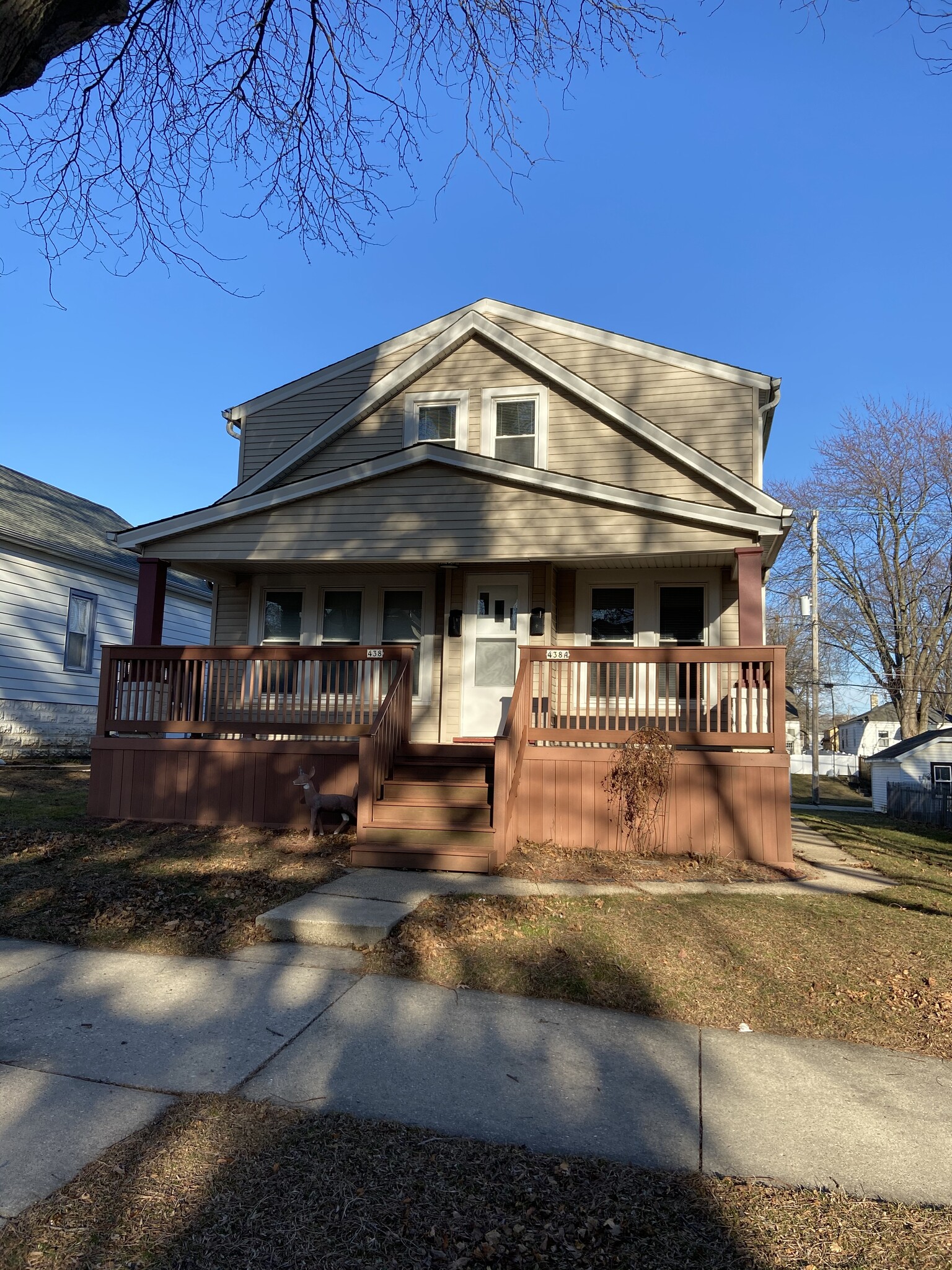 Building Photo - 438 S 65th St