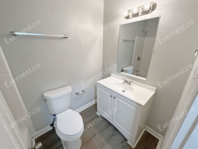 Building Photo - 2463 Montezuma Cir