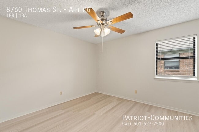 Building Photo - 8760 Thomas St