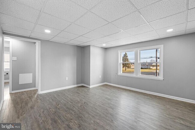 Building Photo - 1480 Seven Valleys Rd