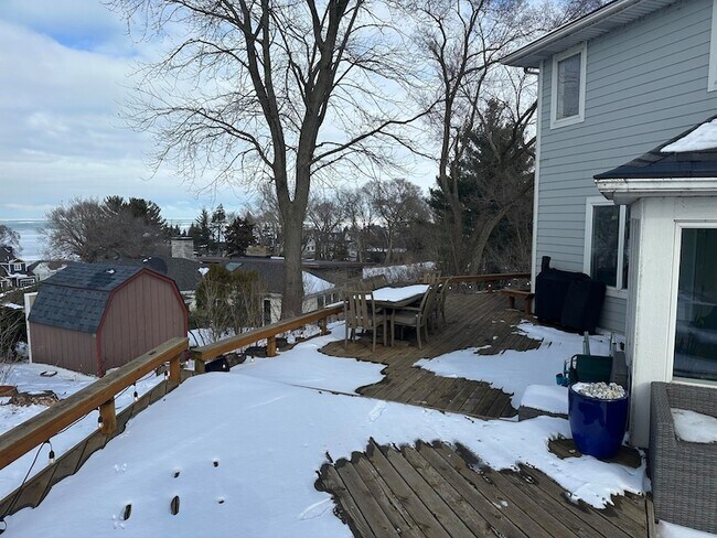 Building Photo - 16 Cedar Trail