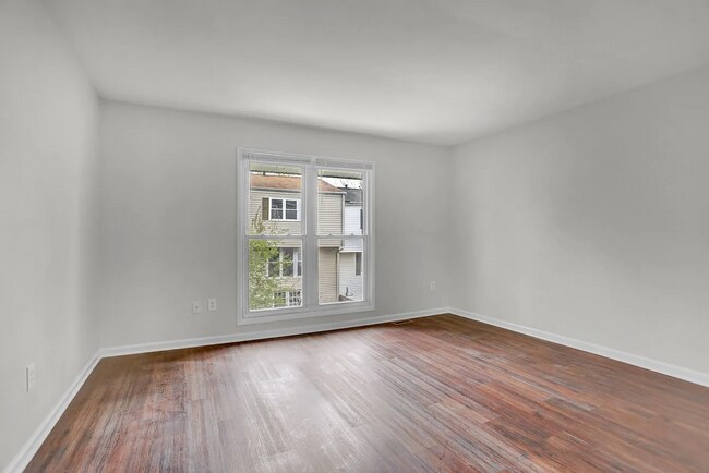 Building Photo - Gorgeous 5 Bedroom In Harford County Ready...