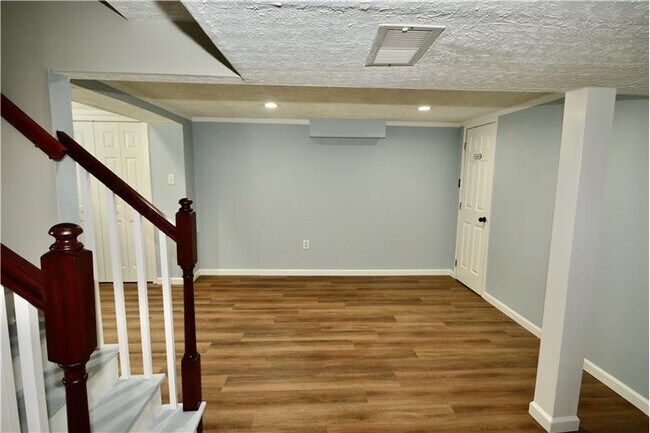 Building Photo - 13 Massachusetts Ave