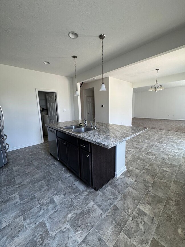 Building Photo - 1147 Sorrell Pass
