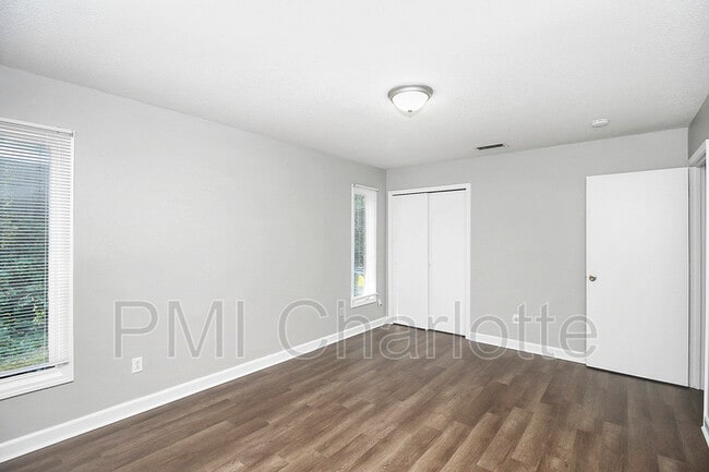 Building Photo - 4722 NC-73