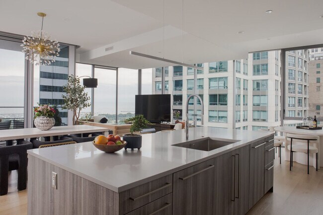 Building Photo - 60 E Randolph St