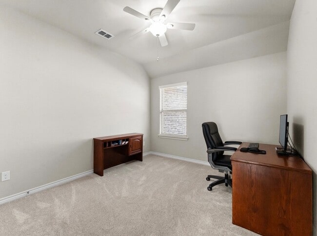 Building Photo - 307 Acadia Ln