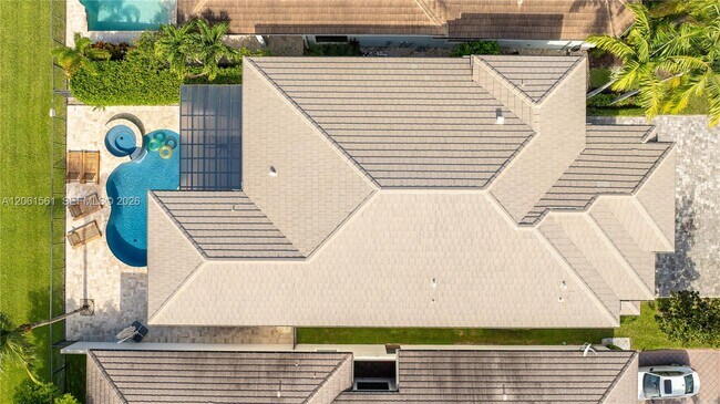 Building Photo - 9529 Eden Roc Ct