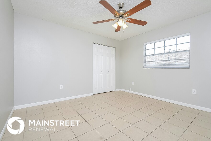 Building Photo - 2827 Gary Ln