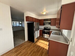 Building Photo - 2 Bedroom 1 Bedroom House - Location Locat...